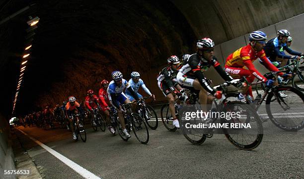 Pack of riders cycle during the second stage of Mallorca's Challenge between Cala Millor to Cala Bona of 159,4 Km 06 February 2006. Spanish cyclist...