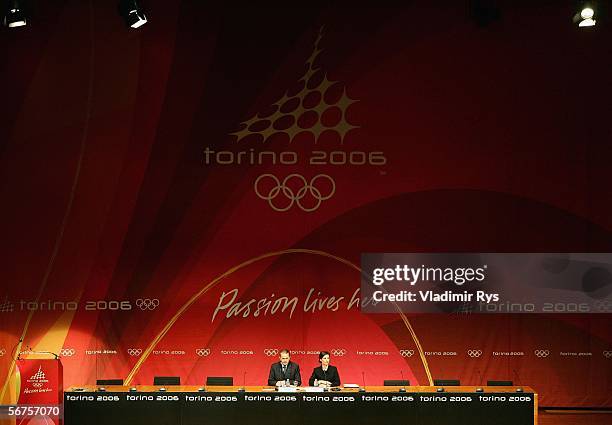 Jacques Rogge the President of the I.O.C. And spokeswoman Giselle Davies attend the press conference prior to the Turin 2006 Winter Olympic Games on...
