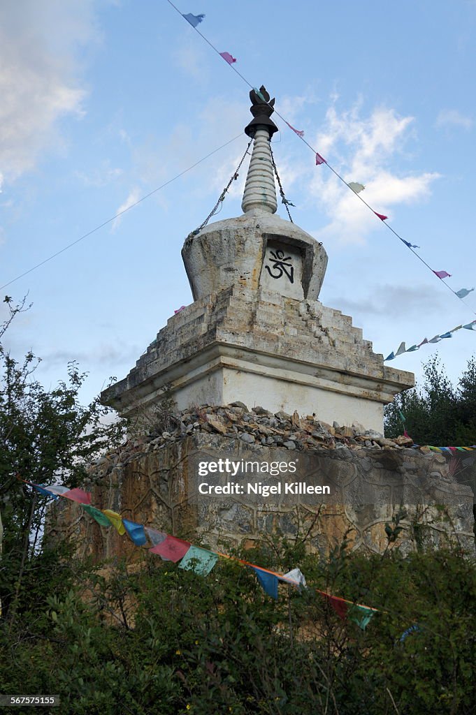 Stupa, Deqen, China