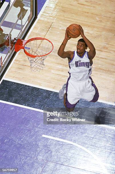 Ronnie Price of the Sacramento Kings takes the ball to the basket during the game against the Indiana Pacers at Arco Arena on January 8, 2006 in...