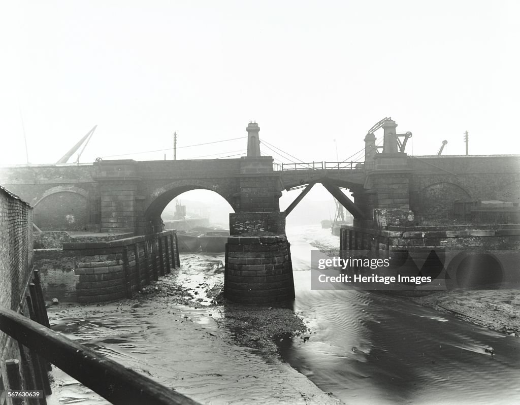 Railway Bridge Across Deptford Creek, London, 1913