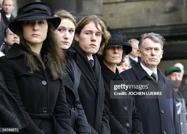 The children of late former German President Johannes Rau Anna, Laura and Philipp, his widow Christina Rau and President Horst Koehler watch Rau's...