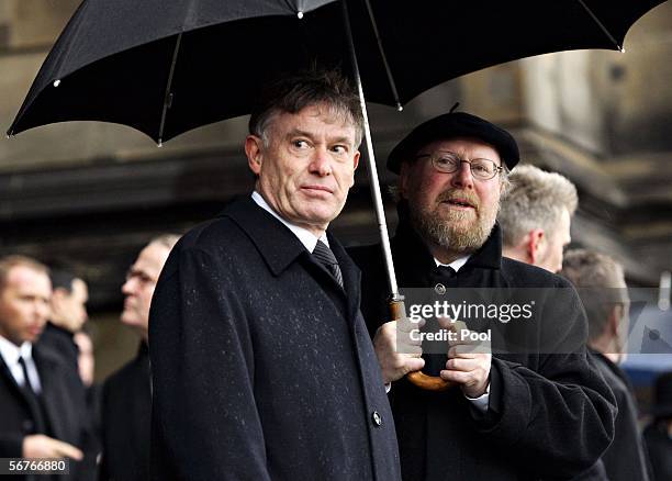 German President Horst Koehler and Wolfgang Thierse look on during the funeral for former German President Johannes Rau at the Dom Cathedral on...