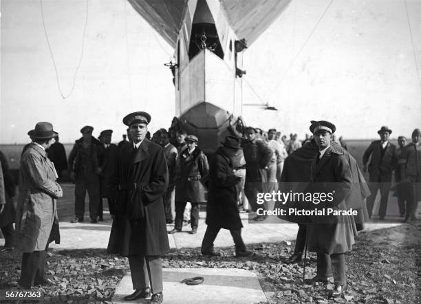 Italian R Class Zeppelin 74 Airship Italia Photos & High Res Pictures - Getty Images