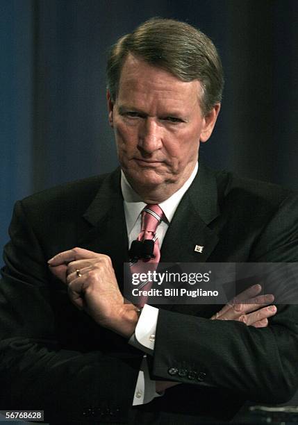 General Motors Chairman and Chief Executive Officer Rick Wagoner pauses during the announcement of additional cost cutting actions to support GM's...