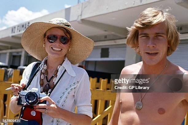 James Hunt, British racing driver who won the Formula 1 World Championship in 1976. Photographed with his wife Suzy in 1975.