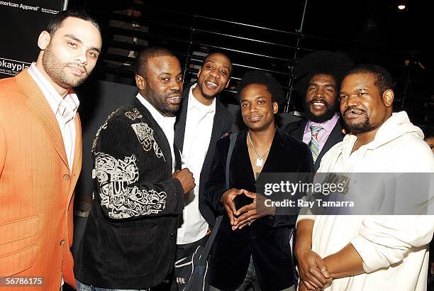 The Roots Members Names 296 F Knuckles The Roots Stock Photos, High-Res Pictures, and Images ...