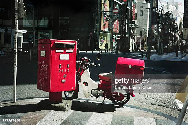 postal service - postino foto e immagini stock