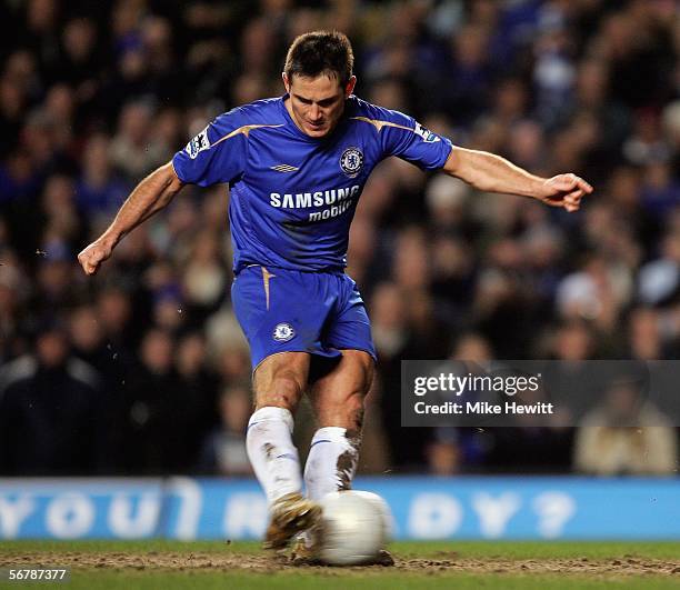 Frank Lampard of Chelsea takes and score a penalty during the FA Cup Fourth Round Replay match between Chelsea and Everton at Stamford Bridge on...