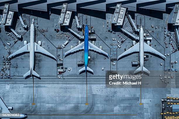 los angeles international airport(lax) - airport aerial imagens e fotografias de stock