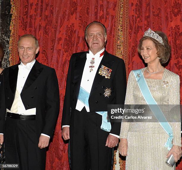 Russian President Vladimir Putin, Spain's King Juan Carlos and Queen Sofia attend an official dinner in honour of Russian President Vladimir Putin at...