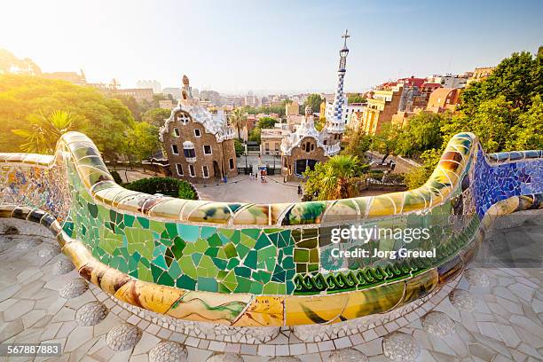 park guell at sunrise - antoni gaudí fotografías e imágenes de stock