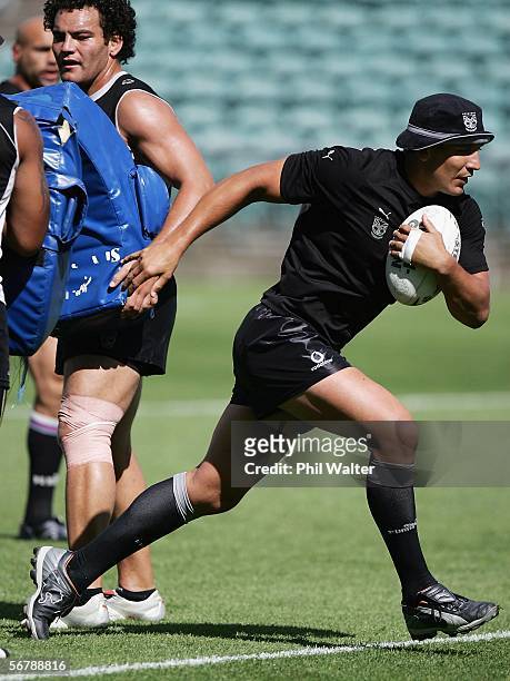 Steve Price of the Warriors runs with the ball during a Warriors training session at North Harbour Stadium February 9, 2006 in Auckland, New Zealand....