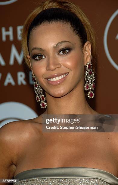 47 Beyoncé Lips Stock Photos, High-Res Pictures, and Images - Getty Images
