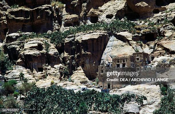 Rock dwellings above Shibam , Yemen.