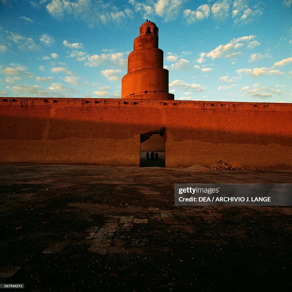 Malwiya Minaret Of The Great Mosque Of Samarra Iraq 9th Century malwiya-minaret-of-the-great-mosque-of-samarra-iraq-9th-century