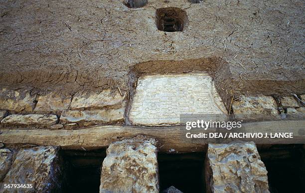 Sabean Script 11 Sabaean Inscription Stock Photos, High-Res Pictures, and Images ...