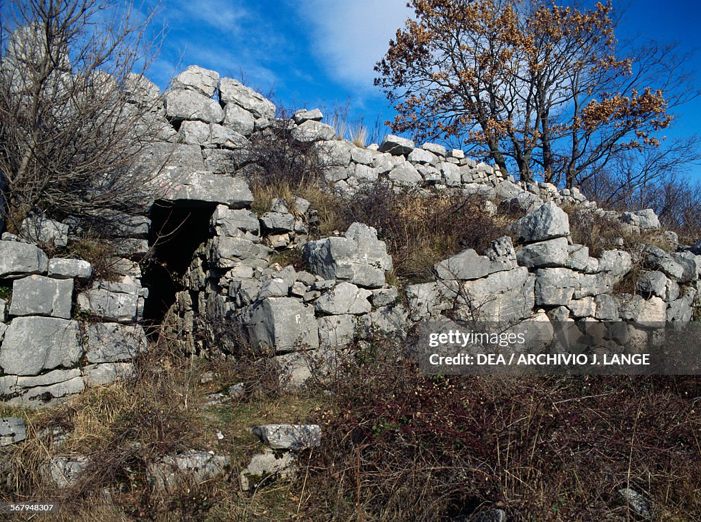 Access way in walls of Samnite Saepinum, Molise