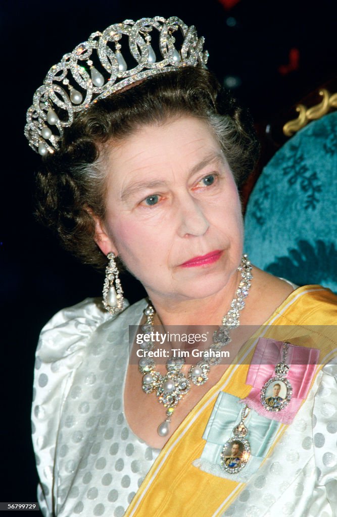 Queen Wearing Jewels To Nepal Banquet