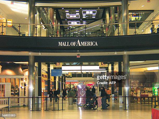 Bloomington, UNITED STATES: An entrance to the Mall of America is pictured 02 February 2006 in Bloomington, Minnesota. The largest mall in the US...