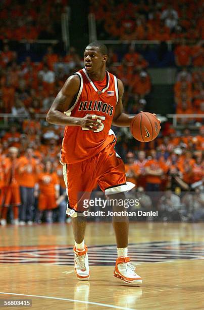 Shaun Pruitt of the Illinois Fighting Illini dribbles the ball down the court during the game against the Michigan State Spartans on January 5, 2006...