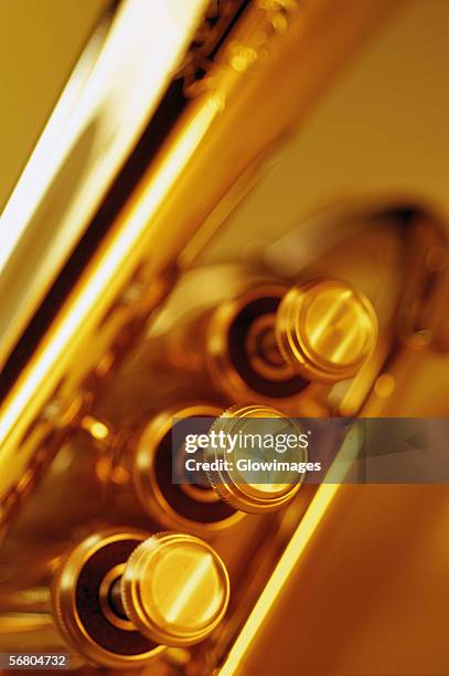 close-up of a trumpet - trompet stockfoto's en -beelden
