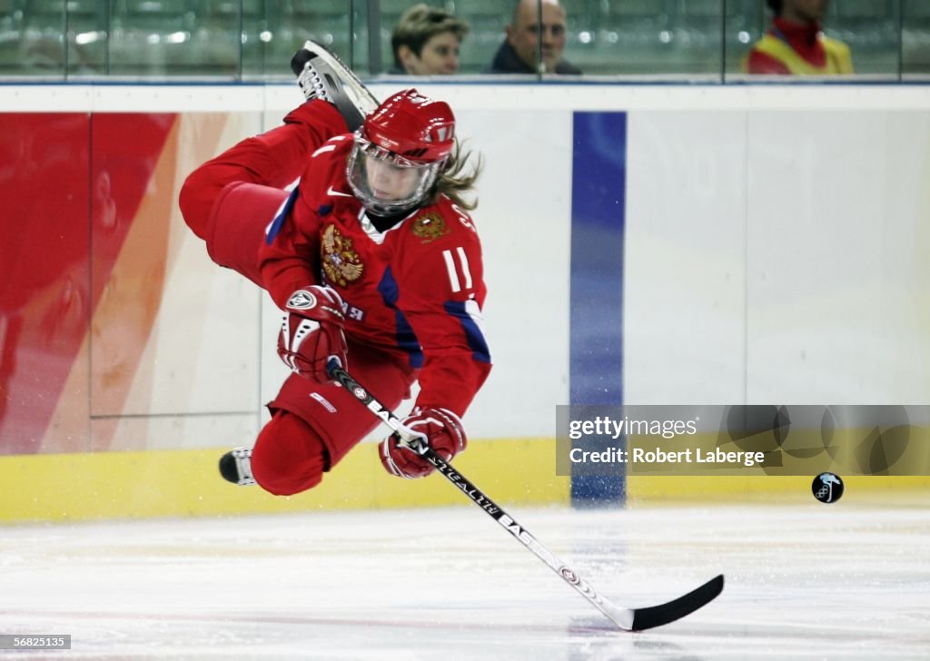 Ice Hockey - Sweden v Russia