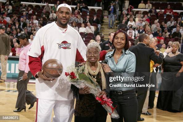 Lebron Roses LeBron James of the Cleveland Cavaliers presents a bouquet of roses ...
