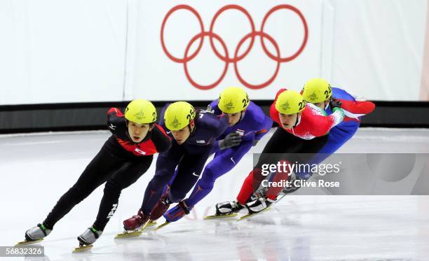Sueyoshi Hayato of Japan, Apolo Anton of USA, Viktor Knoch of Hungary, Matus Uzak of Slovakia and Niels Kerstholt of Holland skate in the men's 1500m...