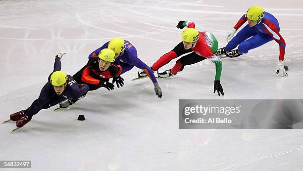 Apolo Anton Ohno of the United States, Hayato Sueyoshi of Japan, Niels Kerstholt of the Netherlands, Viktor Knoch of Hungary and Matus Uzak of...