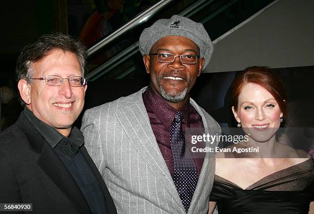 Samuel Roth Photos and Premium High Res Pictures - Getty Images