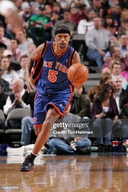 Jalen Rose of the New York Knicks drives the ball down the court against the Dallas Mavericks on February 13, 2006 at American Airlines Center in...