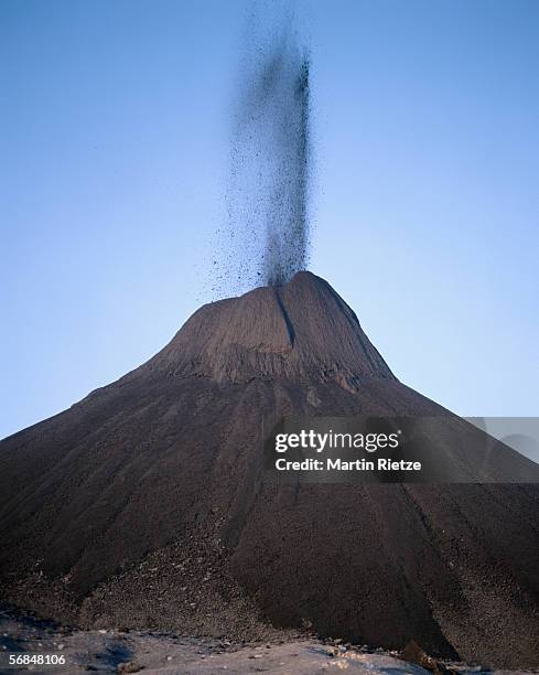 tanzania, volcano ol doinyo lengai - ol doinyo lengai stock pictures, royalty-free photos & images