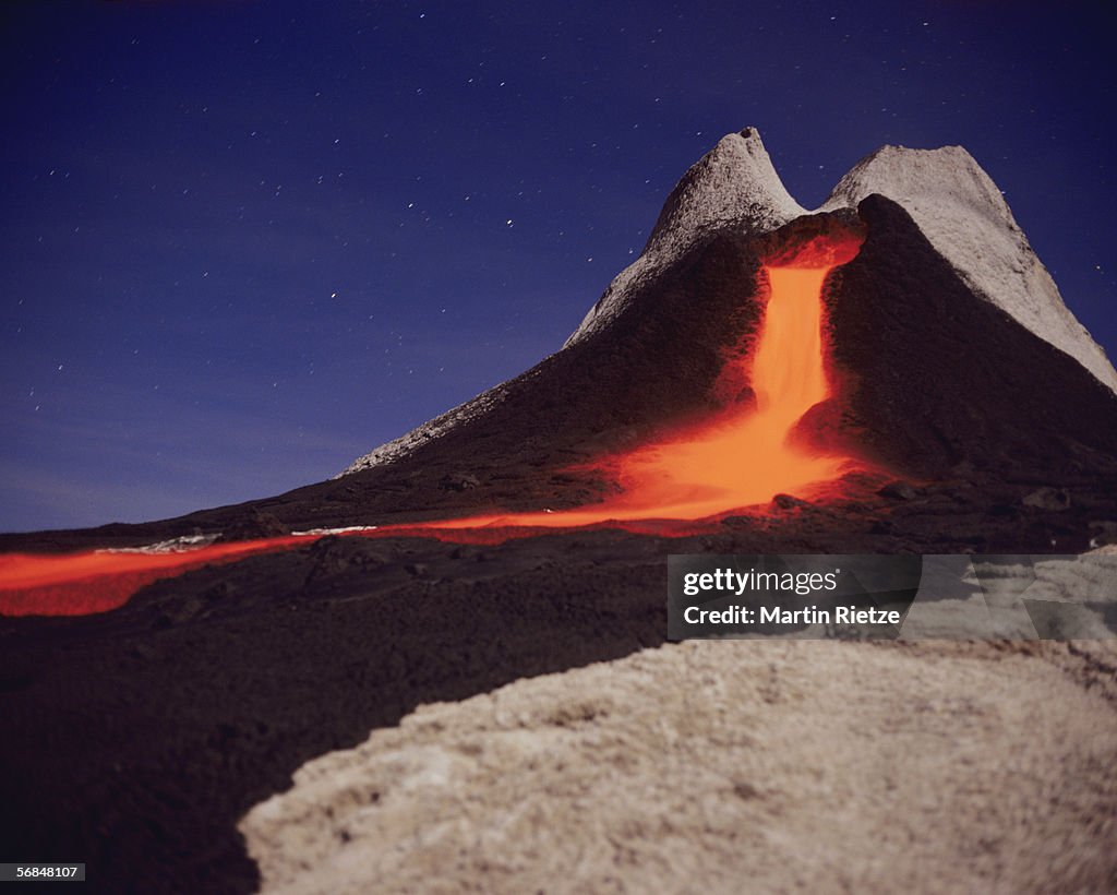 Tanzania, volcano ol doinyo Lengai