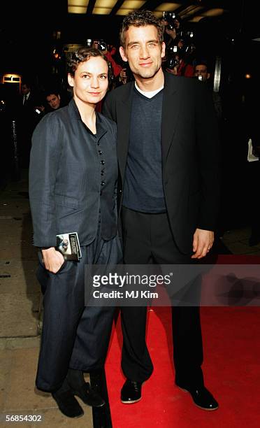 Clive Owen and wife Sarah-Jane Fenton arrive at the UK Premiere of "Derailed" at the Curzon Mayfair on January 23, 2006 in London, England.