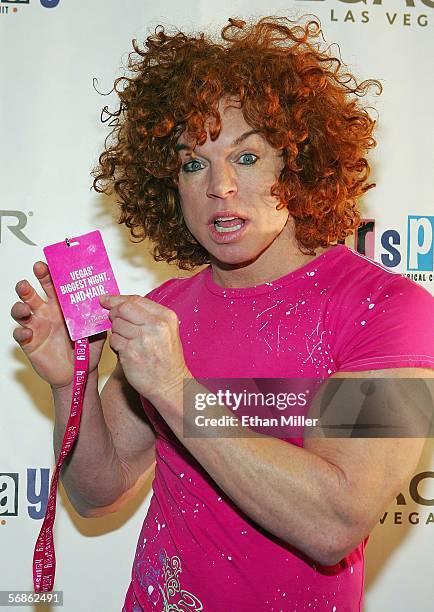 Comedian Carrot Top arrives at the opening night performance of the Broadway musical "Hairspray" at the Luxor Hotel & Casino February 15, 2006 in Las...