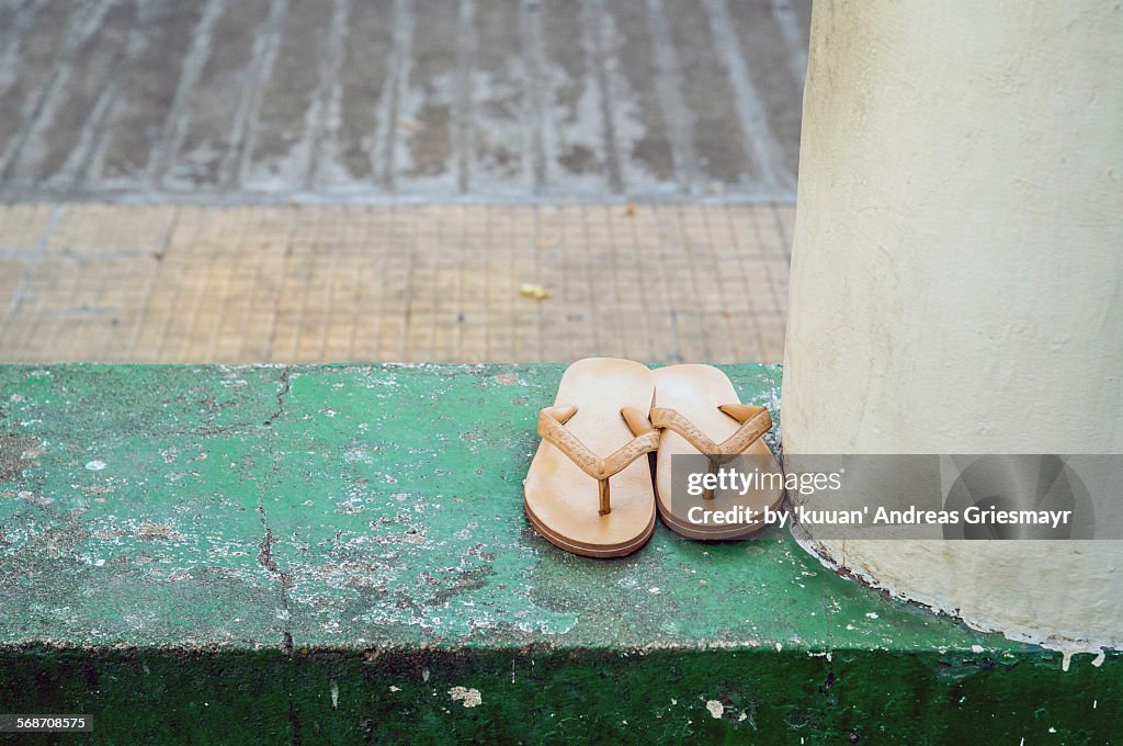 Flip Flops at the swimming pool