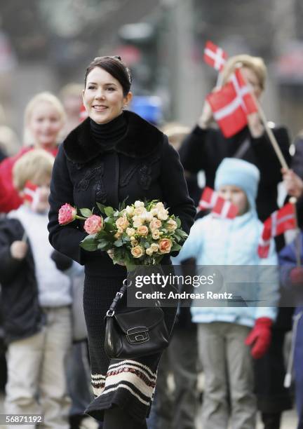 Denmark's Crown Princess Mary smiles on her arrival at the Kunsthalle museum on February 17, 2006 in Hamburg, northern Germany. Demark's Crown Prince...