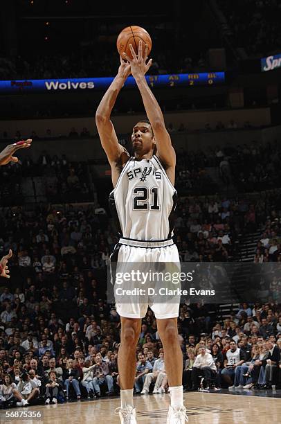 Tim Duncan of the San Antonio Spurs shoots a jump shot during a game against the Minnesota Timberwolves at SBC Center on January 28, 2006 in San...