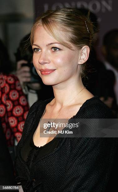 Actress Michelle Williams arrives at The London Party at the Spencer House on February 18, 2006 in London, England.