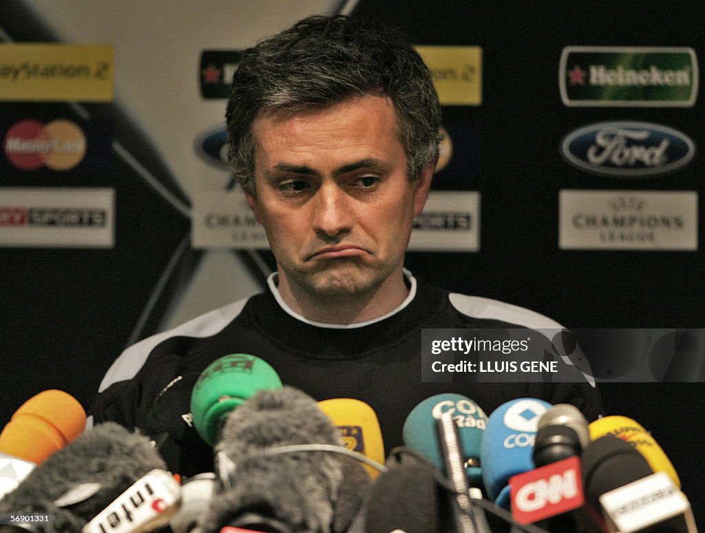 Chelsea's coach Portuguese Jose Mourinho