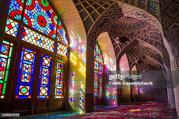 colorful mosque in iran - shiraz 個照片及圖片檔