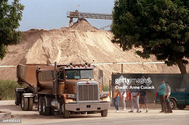 Calmat Photos and Premium High Res Pictures - Getty Images