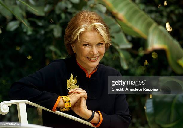 Actress Ellen Burstyn photographed for Los Angeles Times on October 11, 2000 in Beverly Hills, California. CREDIT MUST READ: Anacleto Rapping/Los...