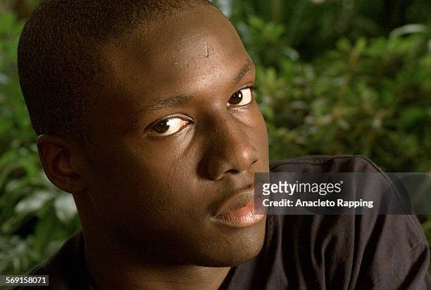 Actor Rob Brown is photographed for Los Angeles Times on December 2, 2000 in Beverly Hills, California. CREDIT MUST READ: Anacleto Rapping/Los...