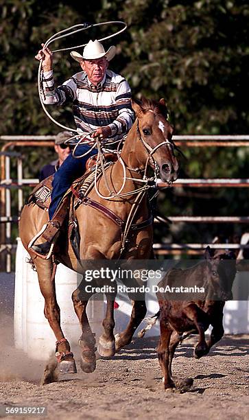 Trick Roping Big Roper 149 Stunt Roping Stock Photos, High-Res Pictures, and Images - Getty Images