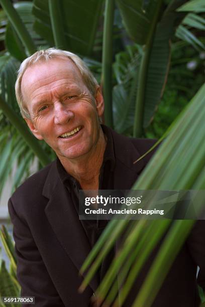 Actor Paul Hogan is photographed for the Los Angeles Times on April 8, 2001 at the Four Seasons Hotel in Beverly Hills, California. CREDIT MUST READ:...
