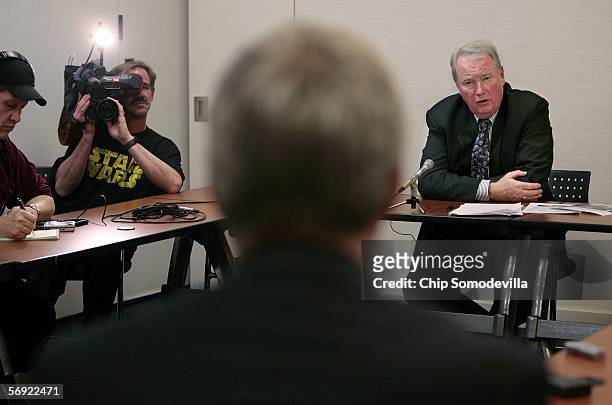 Alaska Governor Frank Murkowski holds a press conference at the Hall of the States February 23, 2006 in Washington, DC. Murkowski announced that an...