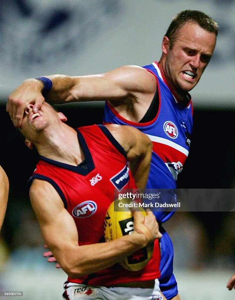 NAB Cup Rd 1 - Western Bulldogs v Melbourne