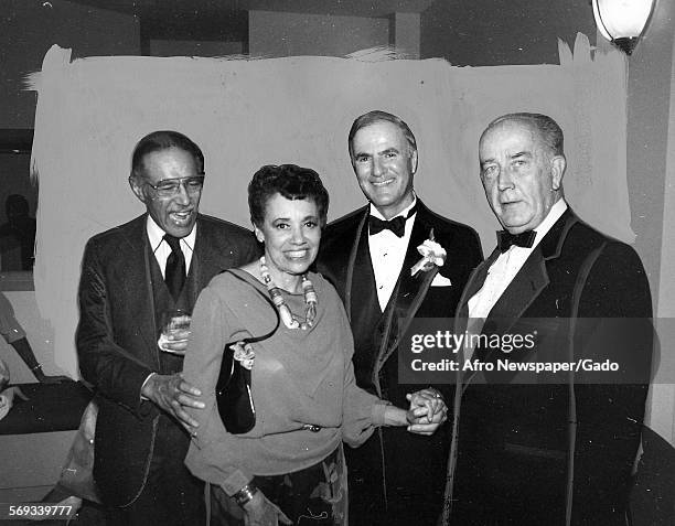Donald Schaefer 217 Donald Schaefer Stock Photos, High-Res Pictures, and Images - Getty ...